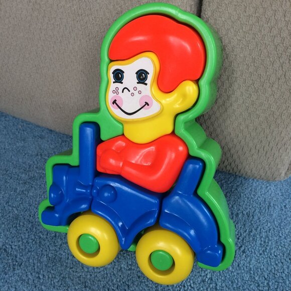 Vintage Chunky 3-D Plastic Puzzle Toy Boy in a Car Tray & 8 Pc - Picture 1 of 5